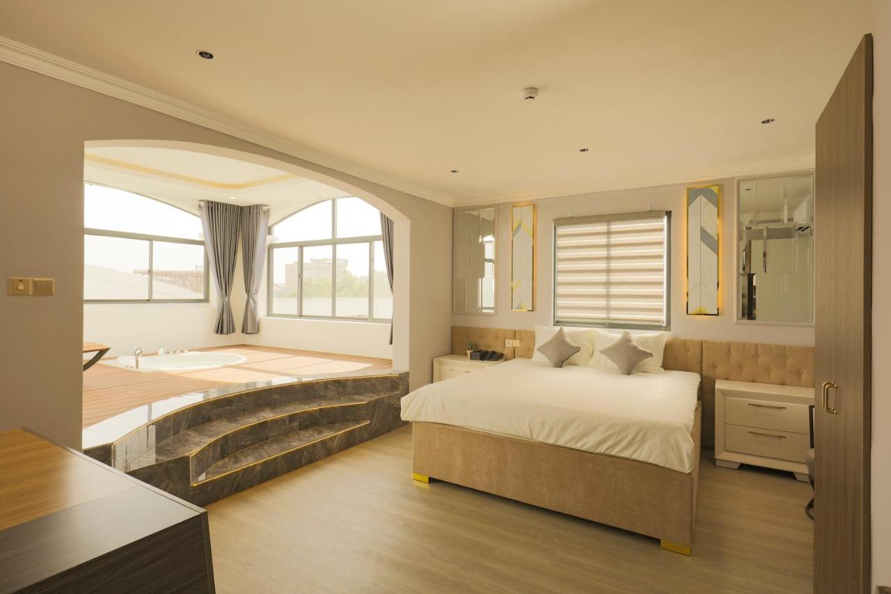 Phuoc Hung 3 Hotel หวินห์ลอง ภายนอก รูปภาพ