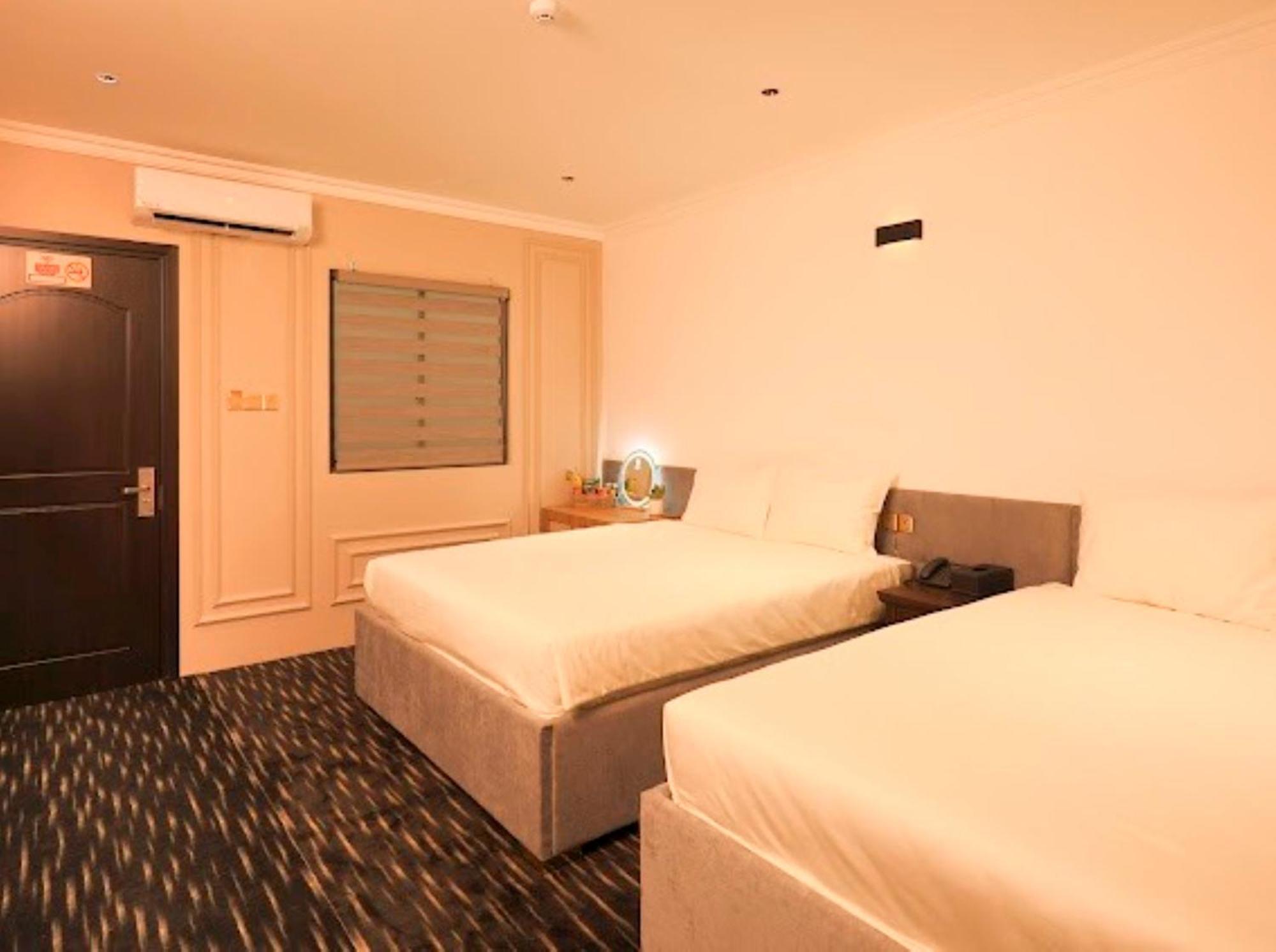 Phuoc Hung 3 Hotel หวินห์ลอง ภายนอก รูปภาพ